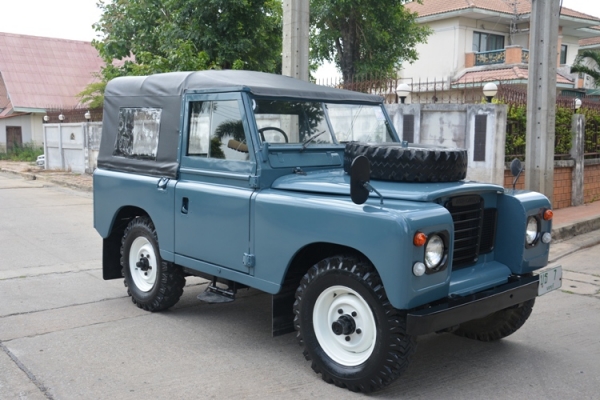 ขายรถ Land Rover สวยๆ พร้อมทะเบียนสวยเลขนำโชค