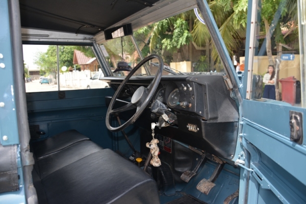 ขายรถ Land Rover สวยๆ พร้อมทะเบียนสวยเลขนำโชค