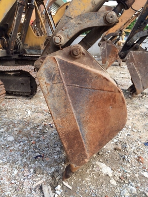 ขายรถแบกโฮ KOMATSU PC 100 รุ่น 2 มีหลายคัน