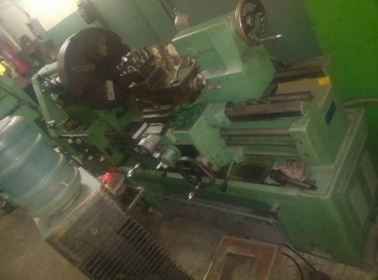 ขายครับขายเครื่องกลึงขนาด 6 ฟุต รุ่นหนัก 3 เพลา มีเบรค สวิงประมาณ 90 cm ต้าชิง ไต้หวัน สภาพใช้งาน 165000 บาท 0814583376 ช่างเอก มีบริการจัดส่งทั่วประเทศ