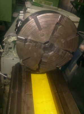 ขายครับขายเครื่องกลึงขนาด 8 ฟุต สีเพลา มีเบรค สภาพใช้งาน 165000 บาท 0814583376 ช่างเอก