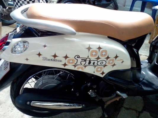 ขายฟีโน่ ปี54 เกย์แยก สภาพตามรูปเลย สวยมากๆครับครื่องเดิมๆหมดคับ เครื่องดี ขายถูกๆสนใจสอบถามได้ที่ 081-7098794 ทะเบียนพร้อมโอน