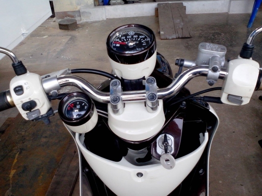 ขายฟีโน่ ปี54 เกย์แยก สภาพตามรูปเลย สวยมากๆครับครื่องเดิมๆหมดคับ เครื่องดี ขายถูกๆสนใจสอบถามได้ที่ 081-7098794 ทะเบียนพร้อมโอน