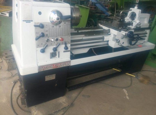 ายครับขายเครื่องกลึงไต้หวัน ยี่ห้อ dashin 3 เพลา เบรค สภาพบิวใหม่ 0814583376 ช่างเอก