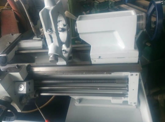 ายครับขายเครื่องกลึงไต้หวัน ยี่ห้อ dashin 3 เพลา เบรค สภาพบิวใหม่ 0814583376 ช่างเอก