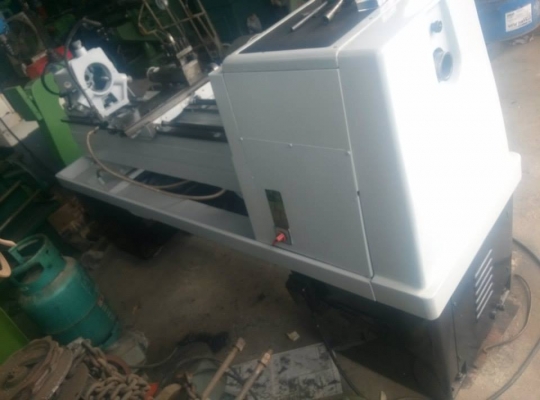 ายครับขายเครื่องกลึงไต้หวัน ยี่ห้อ dashin 3 เพลา เบรค สภาพบิวใหม่ 0814583376 ช่างเอก