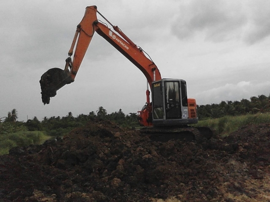 ขายแมกโคฮิตาชิ135srไฟฟ้าครบเอกสารอินวอย์เสีเดิม