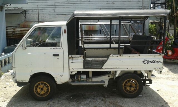 กะป๊อ 4wd suzuki st-90  ป้ายขาว รถสวยบางๆเดิมๆ ขับขี่สมบูรณ์ ตู้แอร์ เล่มชุดโอนครบ ช้าอด