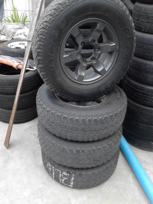 ขอบ 15 พร้อมยาง DUNLOP GRANDTREK 235/70R15 ขาย 4 ล้อ 4800 บาท TEL.081-427-3941 ขอบ 15 พร้อมยาง DUNLOP GRANDTREK 235/70R15 ขาย 4 ล้อ 4800 บาท TEL.081-427-3941