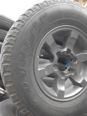 ขอบ 15 พร้อมยาง DUNLOP GRANDTREK 235/70R15 ขาย 4 ล้อ 4800 บาท TEL.081-427-3941 ขอบ 15 พร้อมยาง DUNLOP GRANDTREK 235/70R15 ขาย 4 ล้อ 4800 บาท TEL.081-427-3941