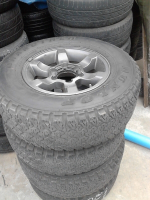 ขอบ 15 พร้อมยาง DUNLOP GRANDTREK 235/70R15 ขาย 4 ล้อ 4800 บาท TEL.081-427-3941 ขอบ 15 พร้อมยาง DUNLOP GRANDTREK 235/70R15 ขาย 4 ล้อ 4800 บาท TEL.081-427-3941