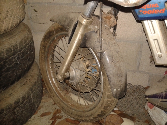 ขายYAMAHA VR R 150 สีน้ำเงินรถจอดนานไม่ได้ใช้งาน