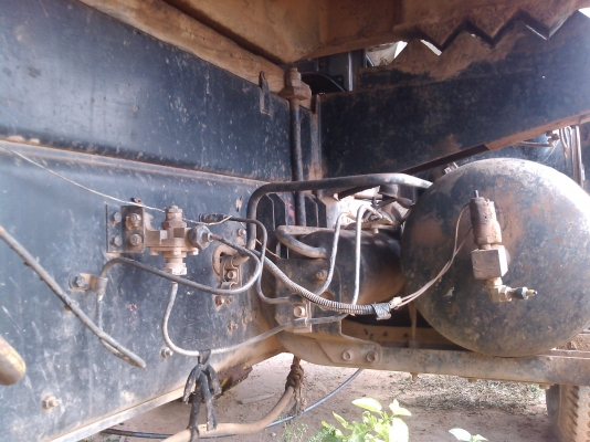 ขายสิบล้อFXZ13NFY-210HPสองเพลาดั้ม