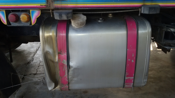 ขายรถฮีโนเม๊กก้า380พ่วงแม่ลูกสามเพลาไม่ดั้มคอกเกษตรปี52