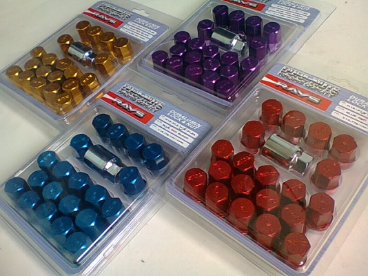 น็อตแต่งล้อ RAYS