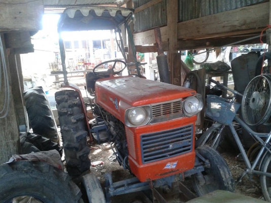 รถไถ่คูโบต้า24แรง เพลาเดียว มีพาลพรวน6