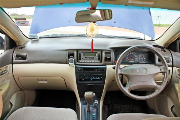 Altis 1.6E รถสวย สภาพดี ใช้น้อย