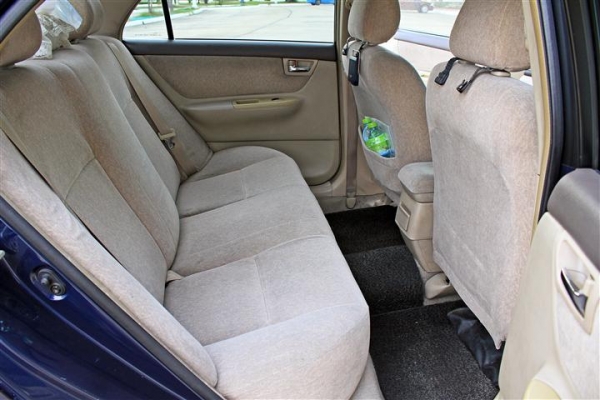 Altis 1.6E รถสวย สภาพดี ใช้น้อย