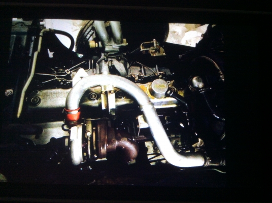 เฮียที่ปทุมรับไปดูแลแล้วครับ ขอบคุณทีมงาน Truck2Hand มากครับ เฮียที่ปทุมรับไปดูแลแล้วครับ ขอบคุณทีมงาน Truck2Hand มากครับ