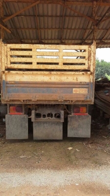 รถฮีโน่ 6 ล้อดั้ม 150 แรงม้า. ปี 50  ( รถวิ่ง 2xx,xxx กม. )   สนใจติดต่อ 081 - 6079515