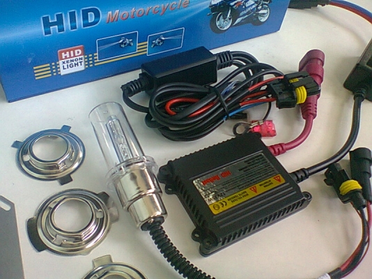 ไฟซีนอลมอเตอร์ไซค์ H4 8000K AC