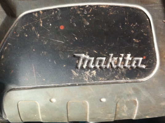 ส่วานไฟฟ้า 3 ระบบ MAKITA รุ่น HR 2470 FT ขนาด 780 W.  มีหัวจับดอกส่วานโรตารี