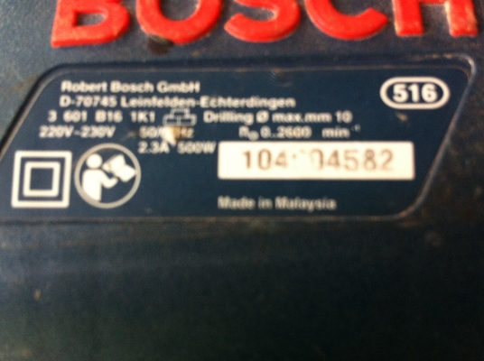 สว่านไฟฟ้า BOSCH ขนาด 500 W. ปรับหมุน ซ้าย-ขวาได้ รอบ 0-2600 รอบต่อนาที