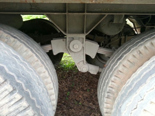 รถฮีโน่ 10 ล้อ หลังถนน FM1A  /  344 แรงม้า. ปี 52  ( ขายแม่ , ลูก )   สนใจติดต่อ  081 - 6079515