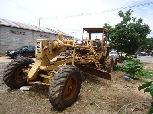 ขายด่วนรถเกรดCAT12Fรถสภาพพร้อมใช้งานเครืองดีตัวรถสวย ขายด่วนรถเกรดCAT12Fรถสภาพพร้อมใช้งานเครืองดีตัวรถสวย