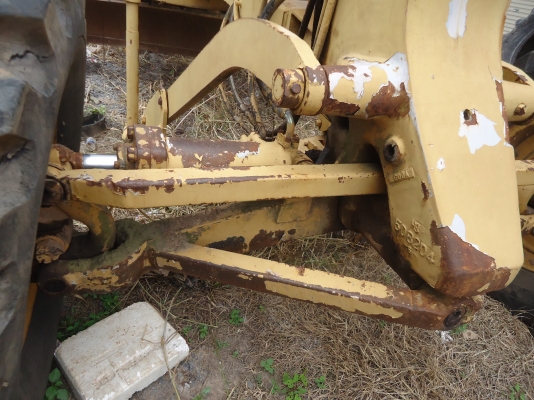 ขายด่วนรถเกรดCAT12Fรถสภาพพร้อมใช้งานเครืองดีตัวรถสวย ขายด่วนรถเกรดCAT12Fรถสภาพพร้อมใช้งานเครืองดีตัวรถสวย