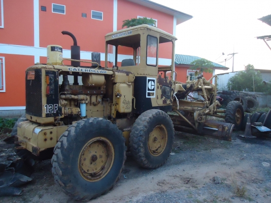 ขายด่วนรถเกรดCAT12Fรถสภาพพร้อมใช้งานเครืองดีตัวรถสวย ขายด่วนรถเกรดCAT12Fรถสภาพพร้อมใช้งานเครืองดีตัวรถสวย