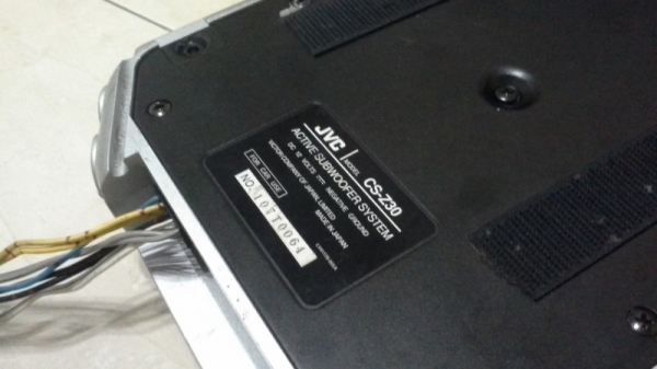 Sub Box JVC วางใต้เบาะ เสียงเบสตึบๆ สวยๆ เสียงดี