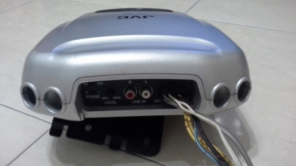 Sub Box JVC วางใต้เบาะ เสียงเบสตึบๆ สวยๆ เสียงดี