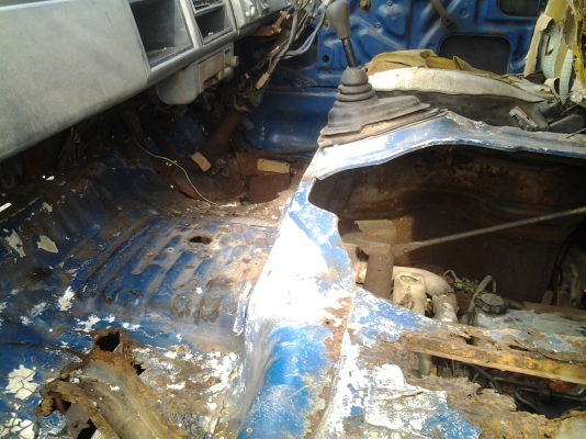 ขายครับรถฉายหนังเก่าไดน่า เครื่องน่าจะเป็นWO4D117 แรงครับ เครื่องแน่นมากท้าพิสูจน์ ไม่รวมถาดไสลด์ ขาย 90000 บาท (ไม่มีทะเบียน)