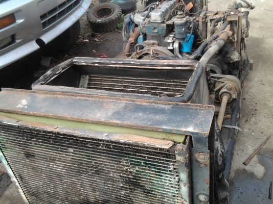 ขายครับเครื่องปั่นแอร์รถบัส SD25สภาพสวย ขายทั้งชุด 36000 บาทครับ