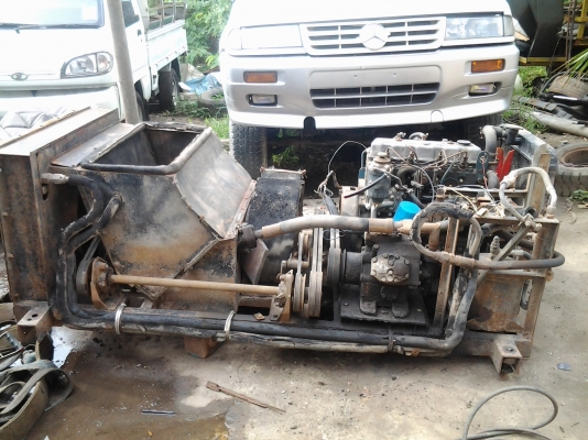 ขายครับเครื่องปั่นแอร์รถบัส SD25สภาพสวย ขายทั้งชุด 36000 บาทครับ