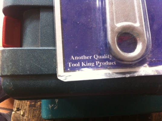 ประแจเลื่อน TOOL KING ขนาดยาว 300 มม. เป็นเหล็ก IRON BULL เนื้อดีคุณภาพสูง