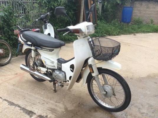 ดรีมคุรุสภาสีขาวเดิมๆทะเบียนโอนภาษีเต็มราคาถูก13500บาท ดรีมคุรุสภาสีขาวเดิมๆทะเบียนโอนภาษีเต็มราคาถูก13500บาท