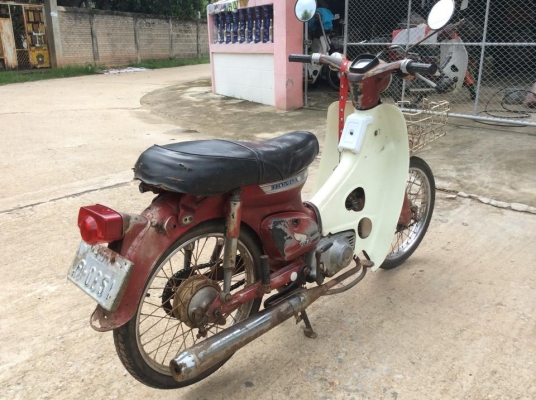 C70เดิมๆมีเล่มทะเบียนสภาพเก็บประกวด9500บาท