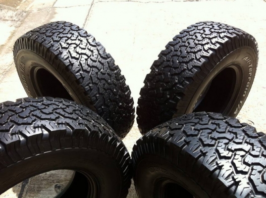 ขายยาง BF Goodrich All-terrain ขนาด 265 75 r16 ปี11