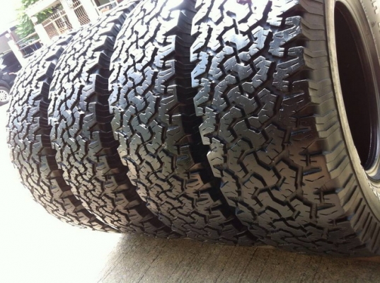 ขายยาง BF Goodrich All-terrain ขนาด 265 75 r16 ปี11