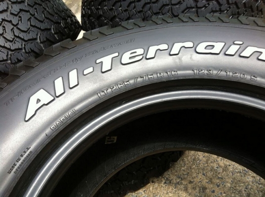 ขายยาง BF Goodrich All-terrain ขนาด 265 75 r16 ปี11