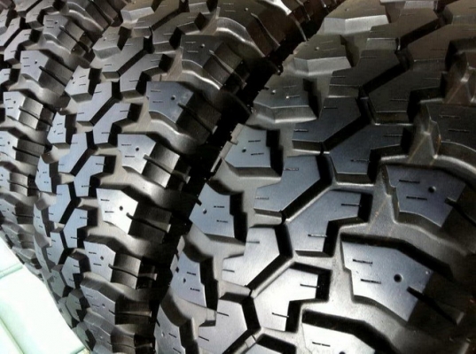 ขายยางMud Maxxis Bighorn MT762 ขนาด 285 75 R16 ดอกเต็ม