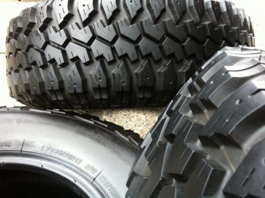 ขายยางMud Maxxis Bighorn MT762 ขนาด 285 75 R16 ดอกเต็ม