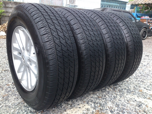 ขายแม็กTOYOTA VIGOพร้อมยางมิชลิน 265/65R17 ยางสัปดาห์ที่31 ปี11 ดอกยางเท่ากัน จำนวน 1 ชุด  พร้อมน๊อตแท้ 24 ตัว