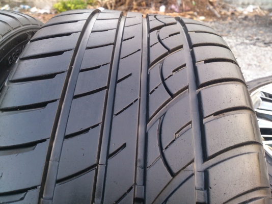 ขายแม็ก 5รู100 ขอบ18 พร้อมยาง225/40R18 ยางสัปดาห์ที่25 ปี12 ดอกยางสวยลึกเท่ากันไม่แตกลายไม่ร้าว จำนวน 1 ชุด