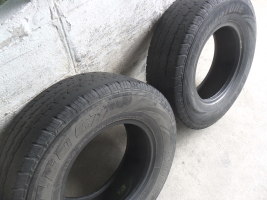 ยาง BRIDGESTONE 195R14 ปี11 สวยๆ 1 คู่ ราคา 1200 บาท