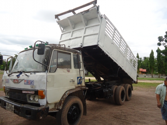 ขายด่วนรถสิบล้อFM186ดรั้มเครือง191แรงรถมือเดียวจากห้าง