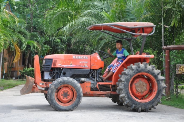ขาย KUBOTA L4508 4WD ขับ4ล้อ แรงสะใจอุปกรณ์ครบทำงานสมบูรณ์ทุกระบบ 249,000 เท่านั้น!!