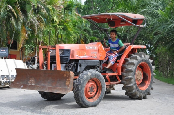 ขาย KUBOTA L4508 4WD ขับ4ล้อ แรงสะใจอุปกรณ์ครบทำงานสมบูรณ์ทุกระบบ 249,000 เท่านั้น!!